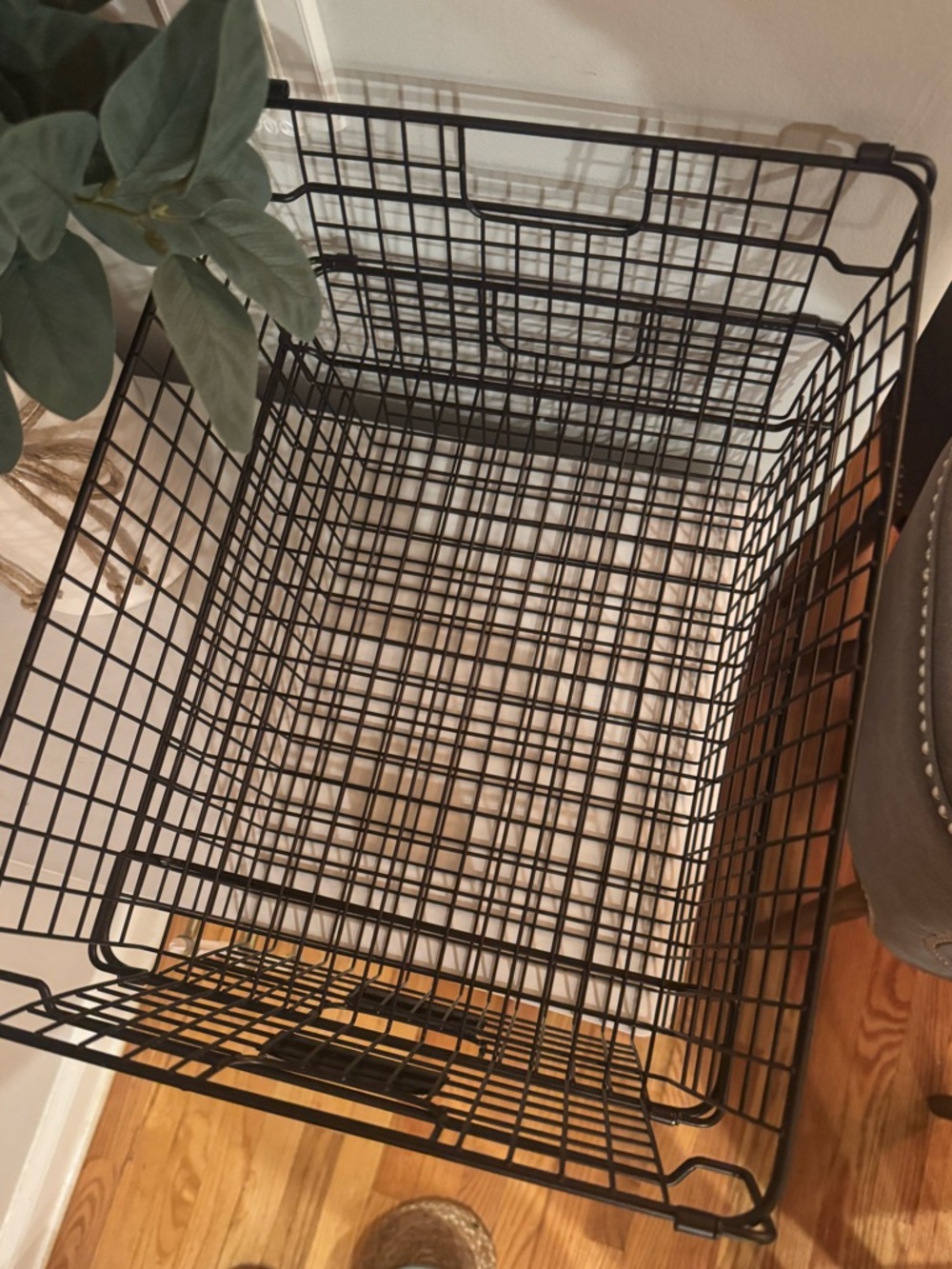 Large Stackable Wire Storage Baskets with Handles - Picture 2 of 4